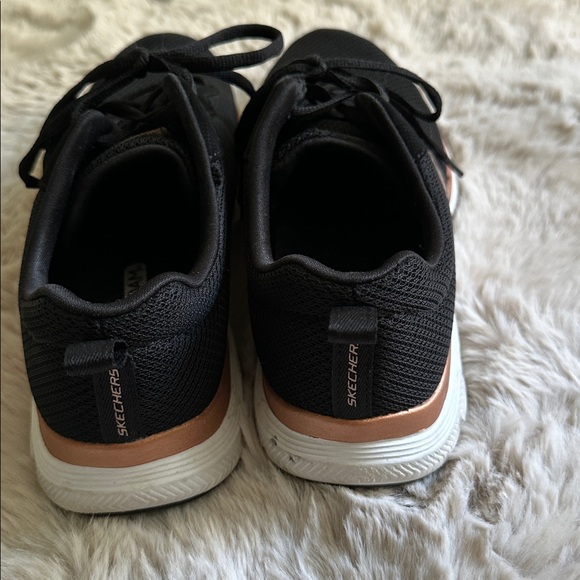 Skechers Black Athletic Shoes - Picture 5 of 6